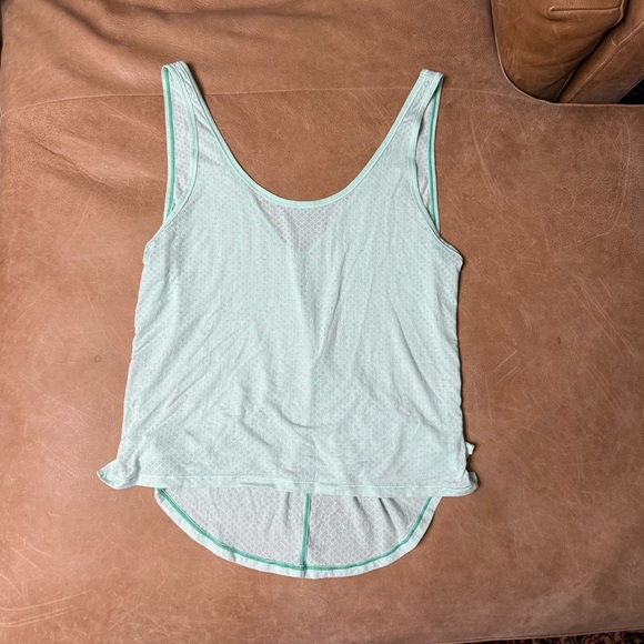 lululemon athletica Tops - Lululemon Burn It Out Tank Green Diamond Pattern Size 10